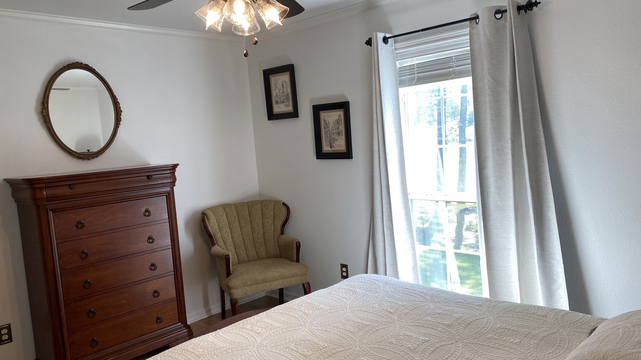 Photo of Bedroom in Breaux Bridge