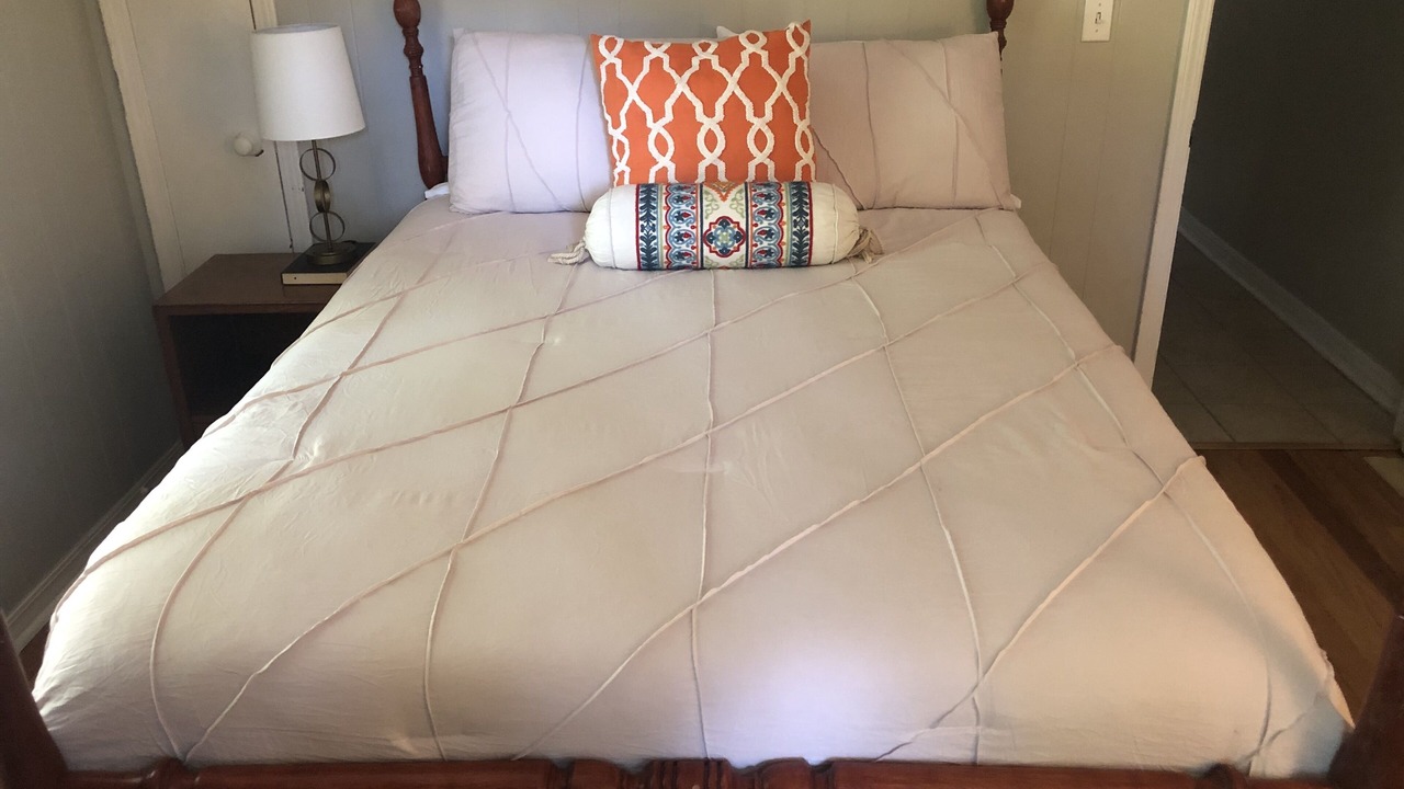 Photo of Bedroom in Northport