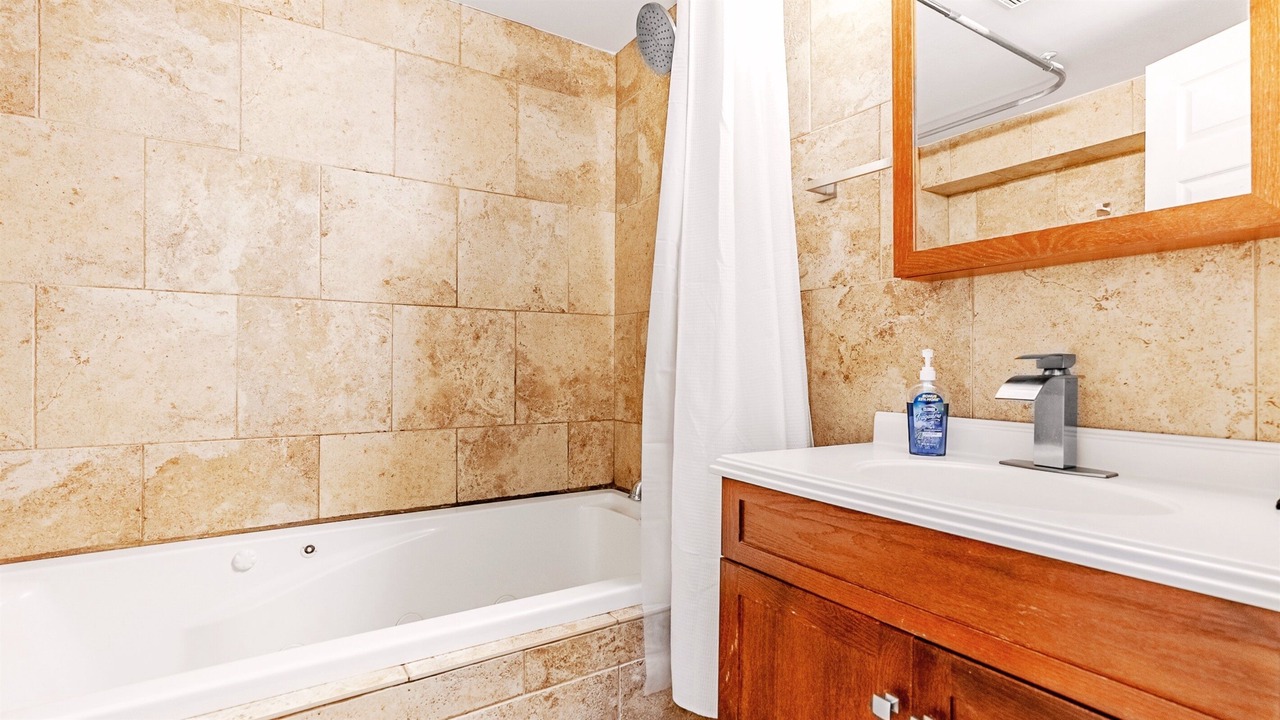 Photo of Bathroom in El Centro Beach