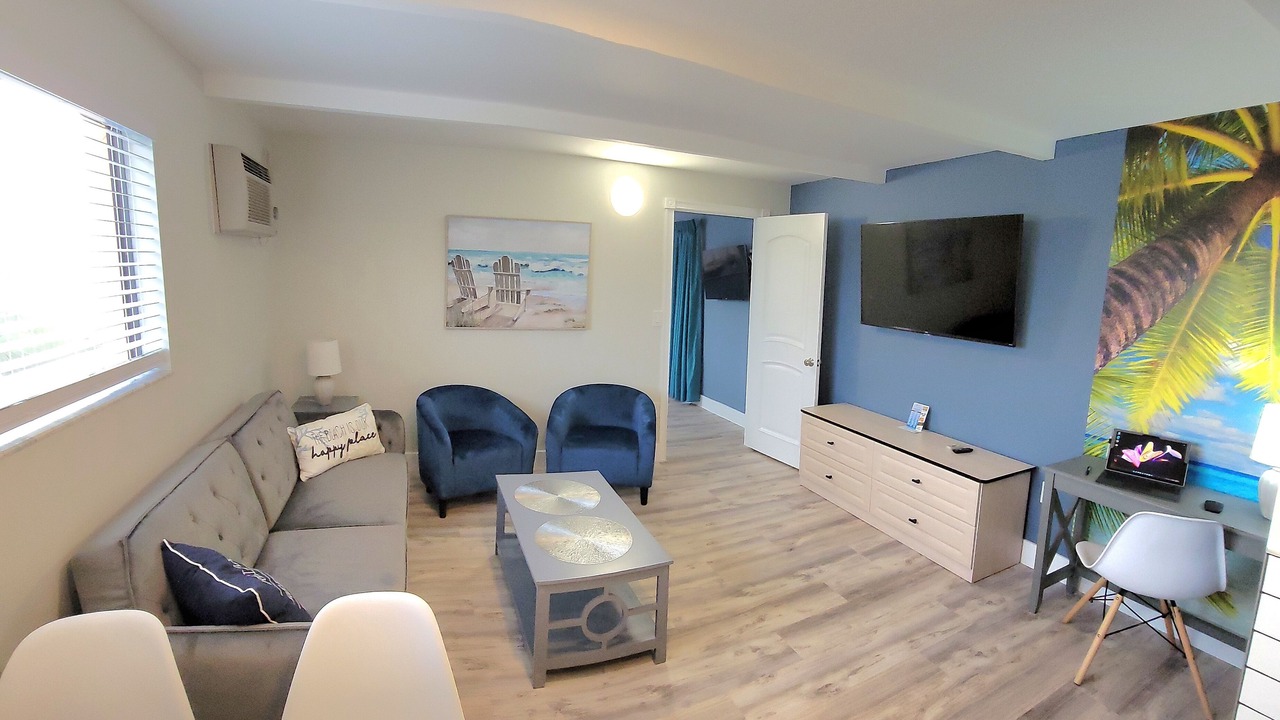 Photo of Livingroom in Treasure Island