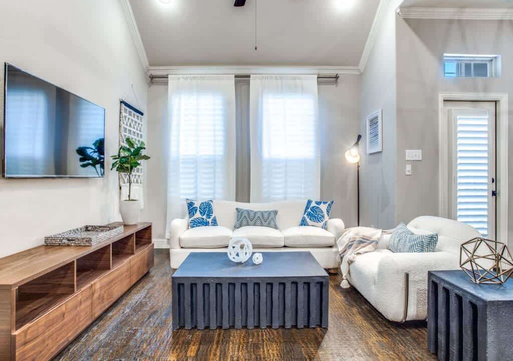 Photo of Livingroom in Legacy Park
