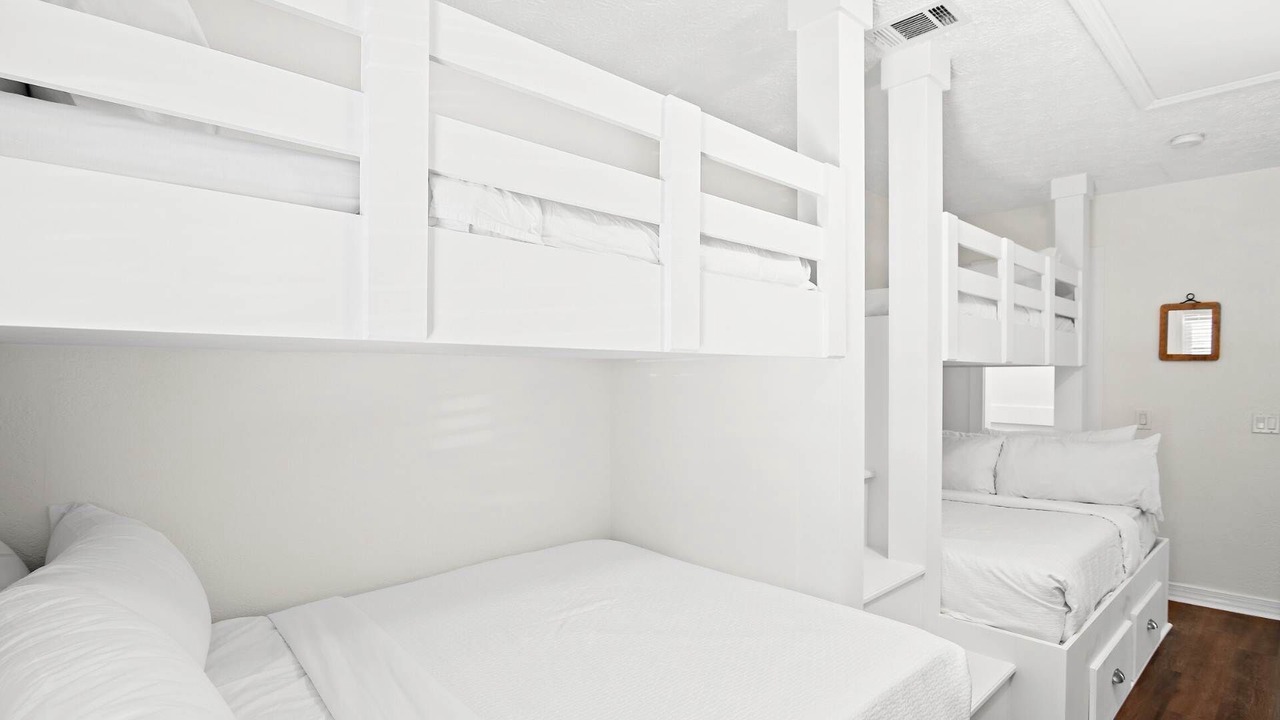 Photo of Bedroom in Sugarwood Beach