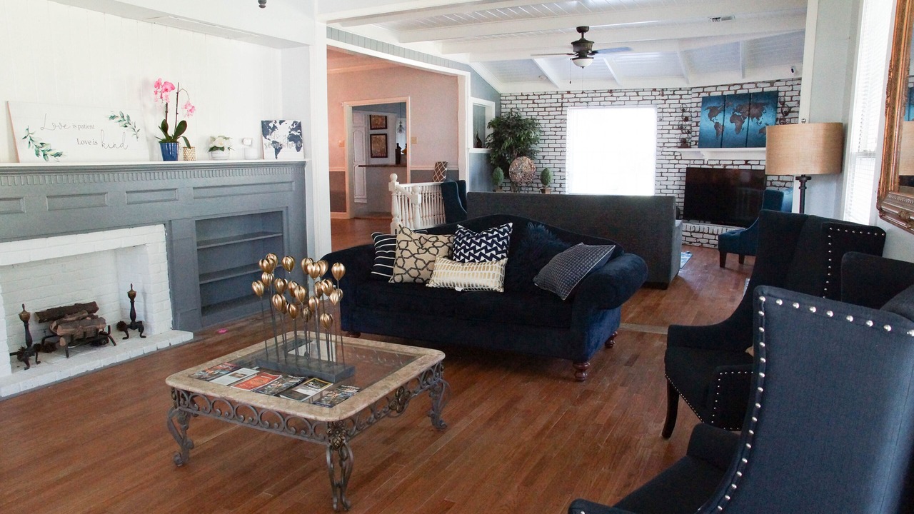 Photo of Livingroom in St. Martinville