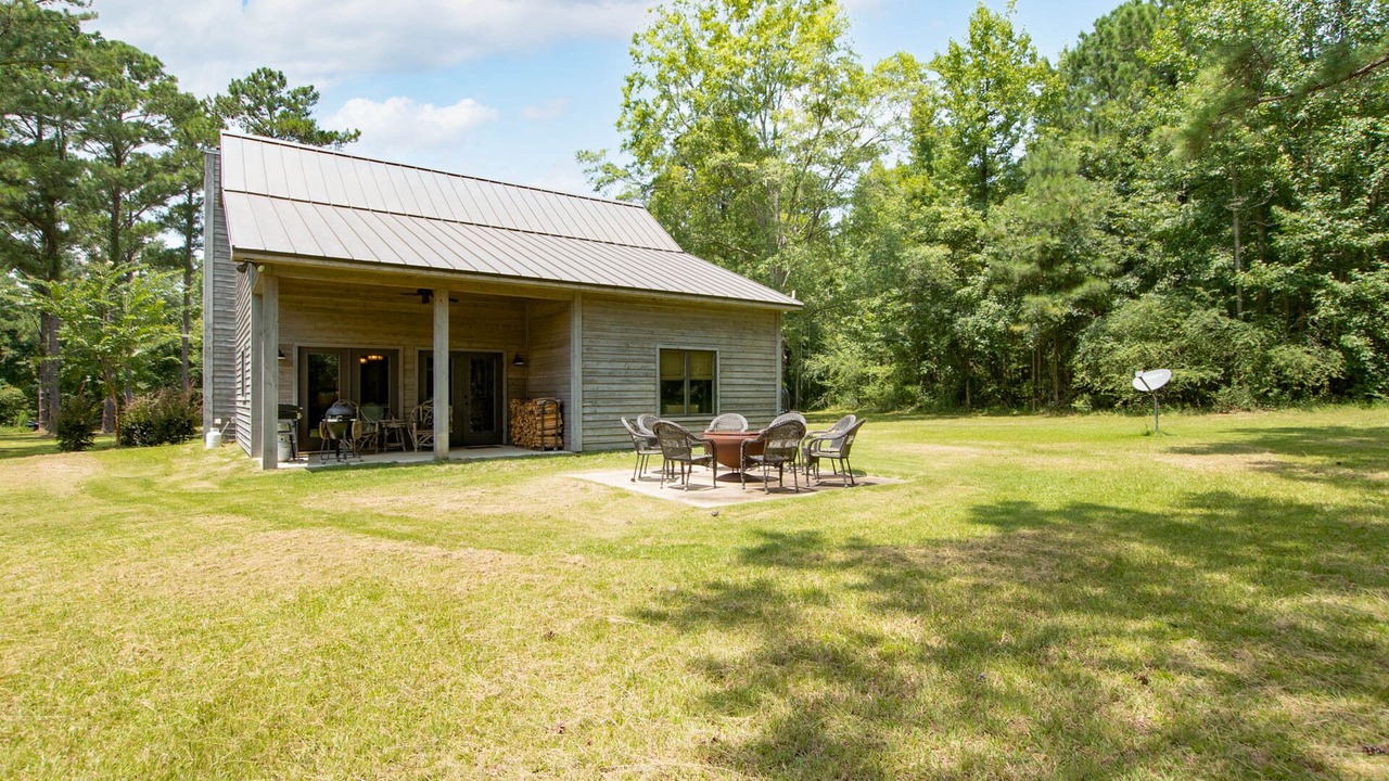 Photo of Outdoor in Clinton