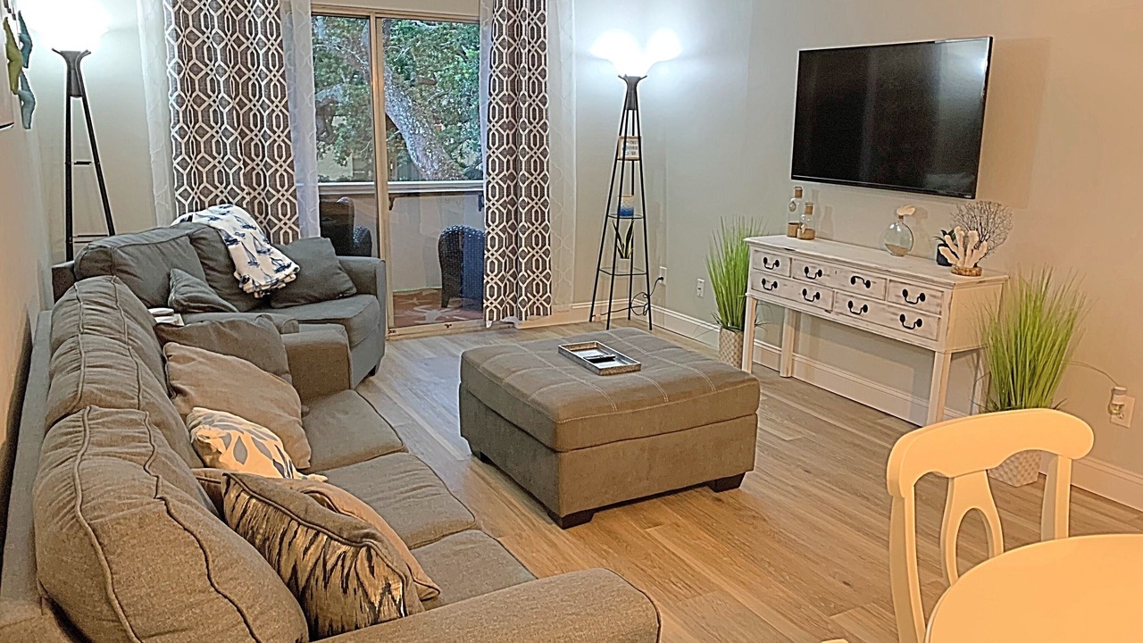 Photo of Livingroom in Mary Esther