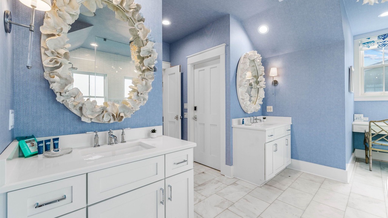 Photo of Bathroom in Seaside