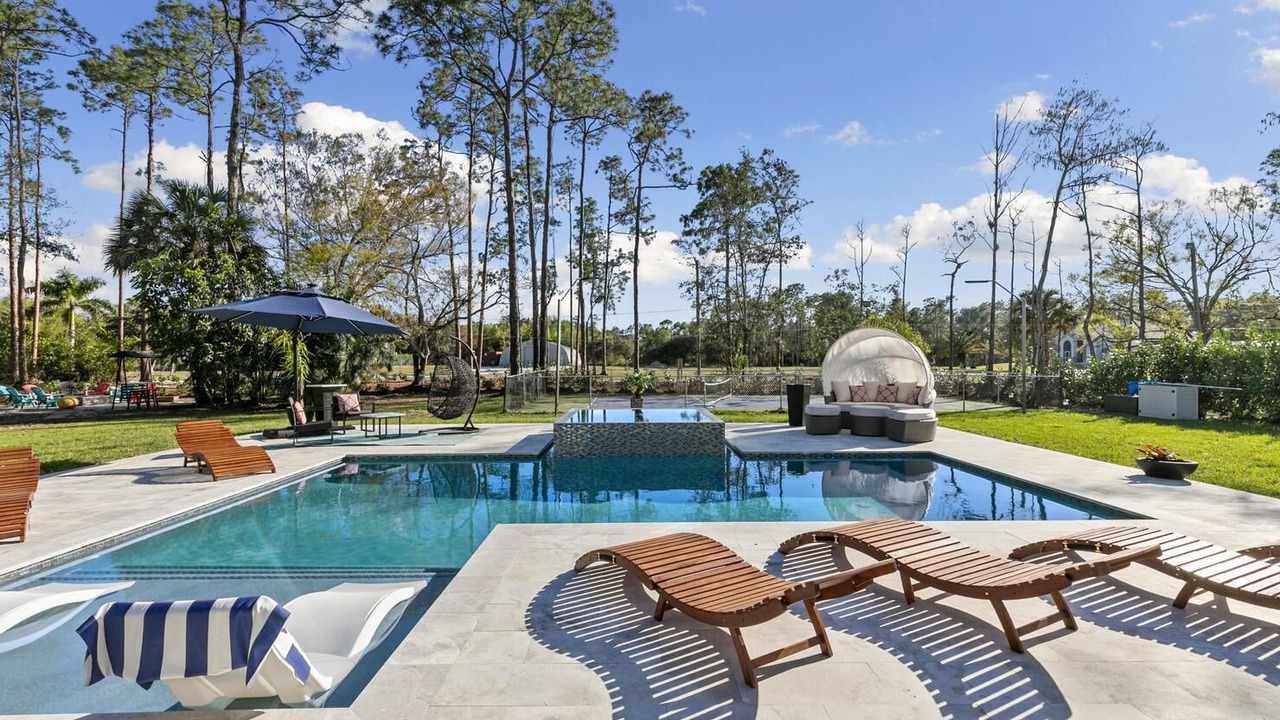 Photo of Outdoor in Naples