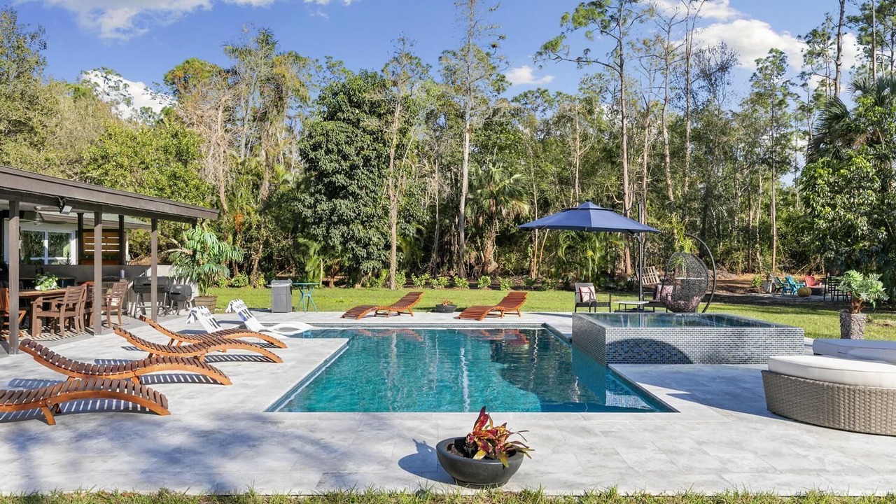 Photo of Outdoor in Naples