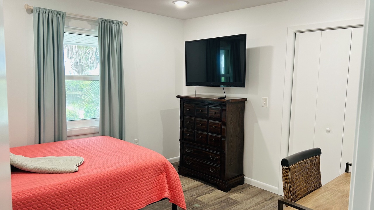 Photo of Bedroom in Mexico Beach