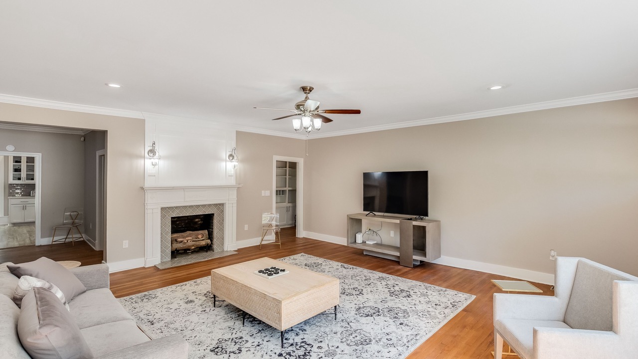 Photo of Livingroom in Fondren