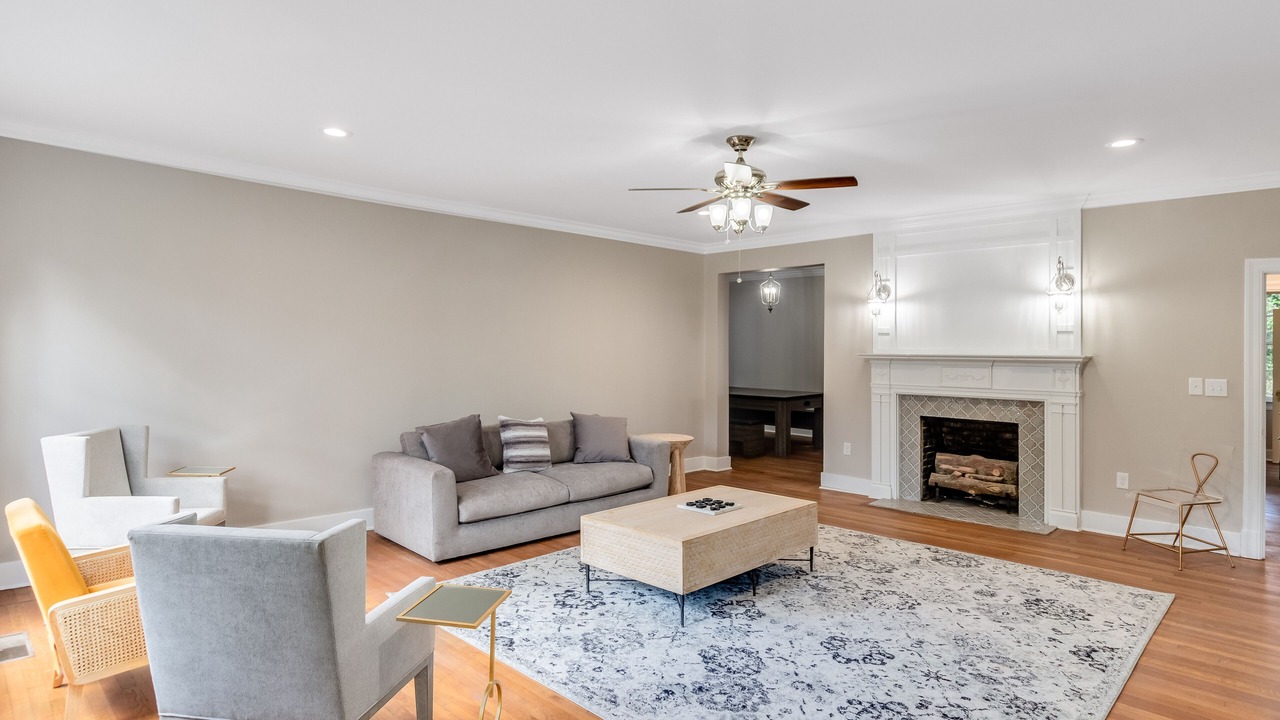 Photo of Livingroom in Fondren
