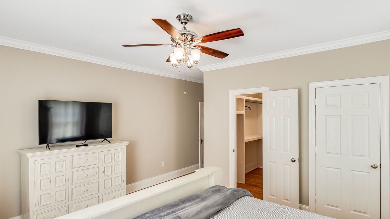 Photo of Bedroom in Fondren
