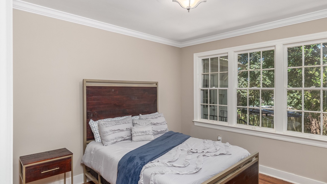 Photo of Bedroom in Fondren