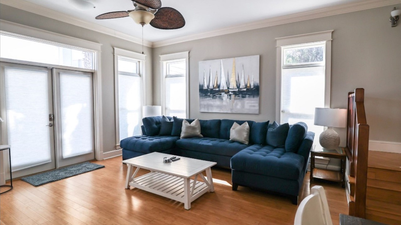 Photo of Livingroom in Inlet Beach Heights