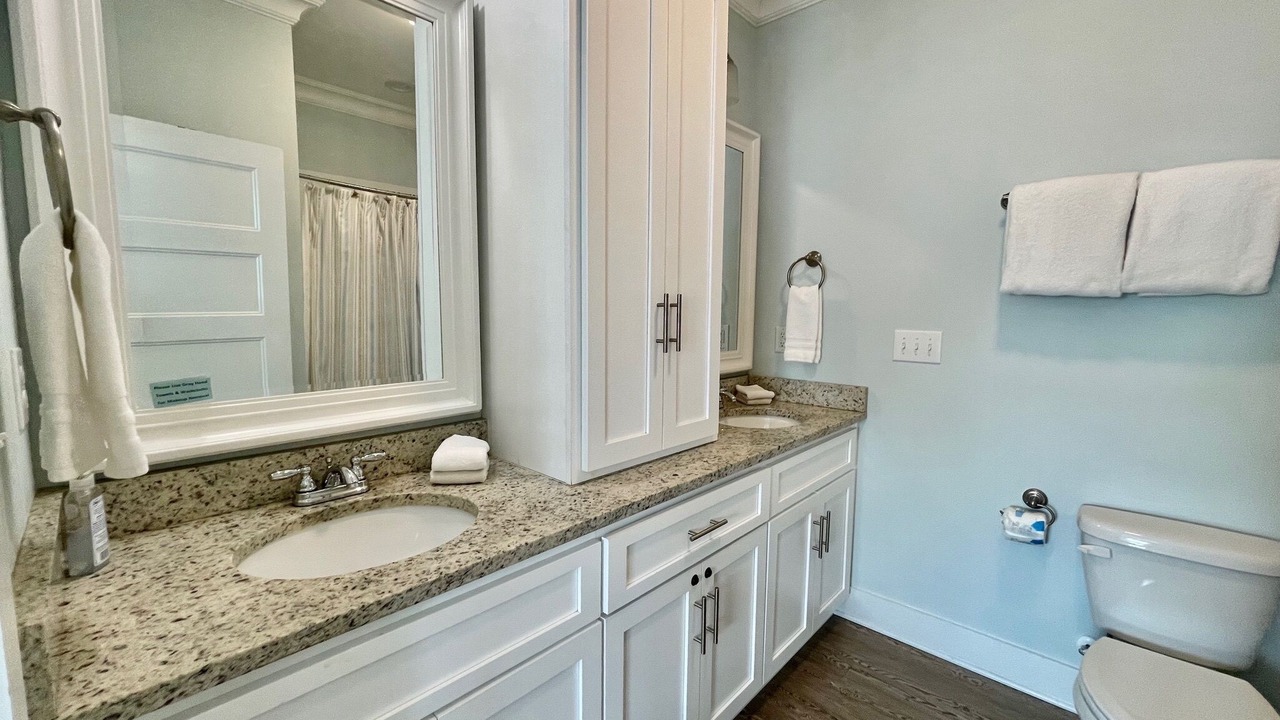 Photo of Bathroom in Gulf Shores