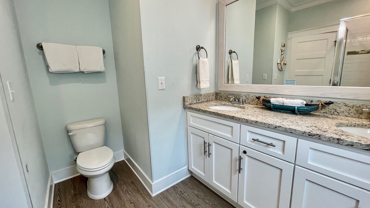 Photo of Bathroom in Gulf Shores