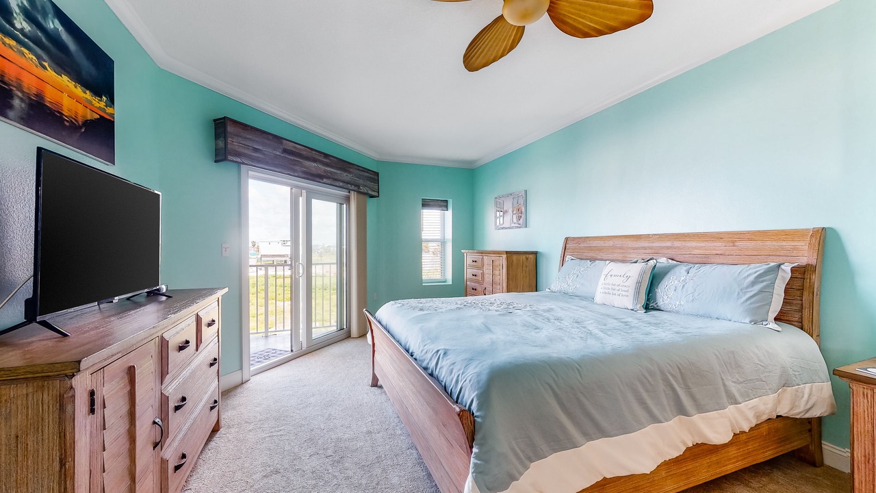 Photo of Bedroom in Mexico Beach