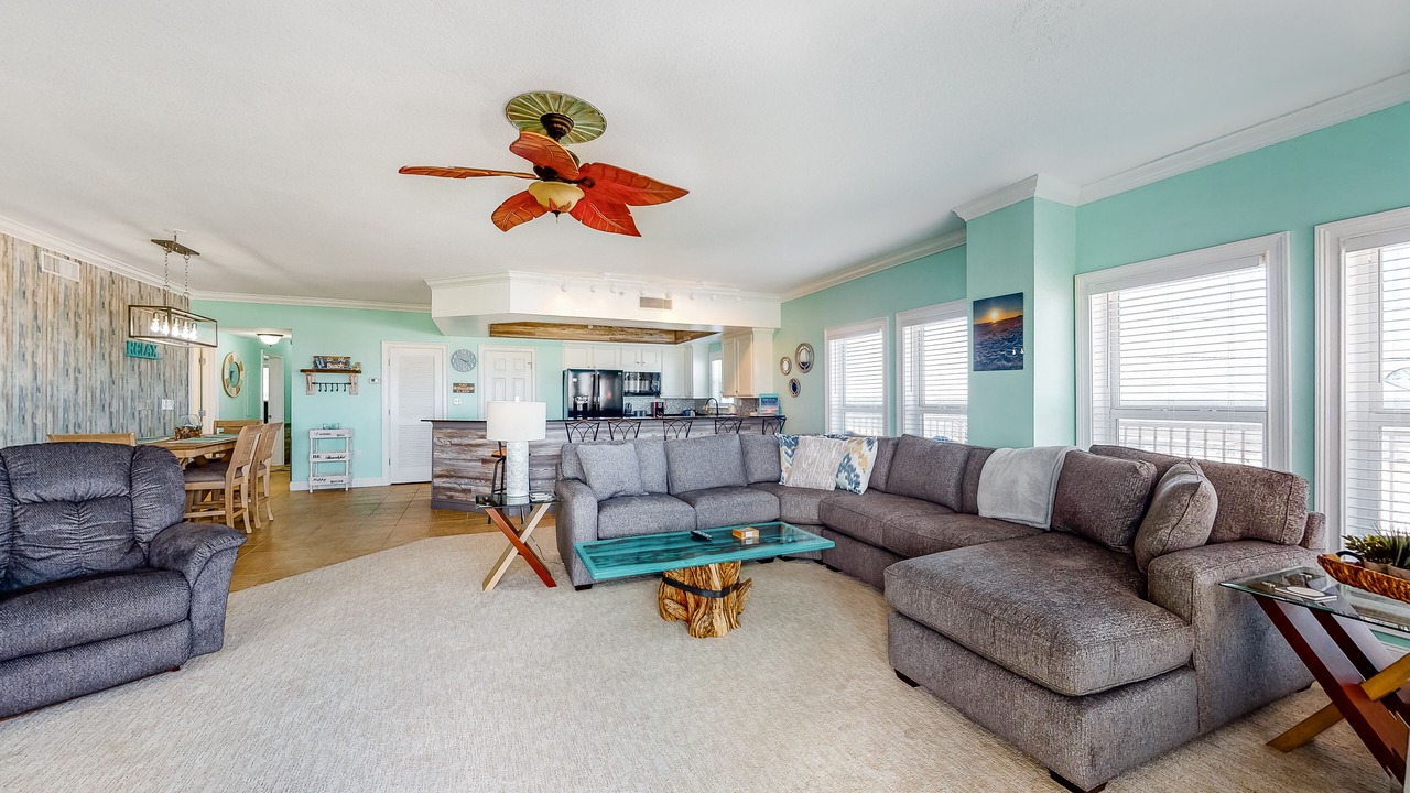 Photo of Livingroom in Mexico Beach