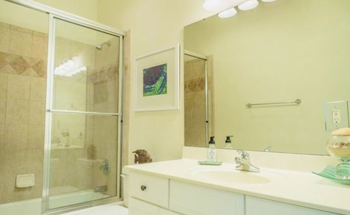 Photo of Bathroom in East End