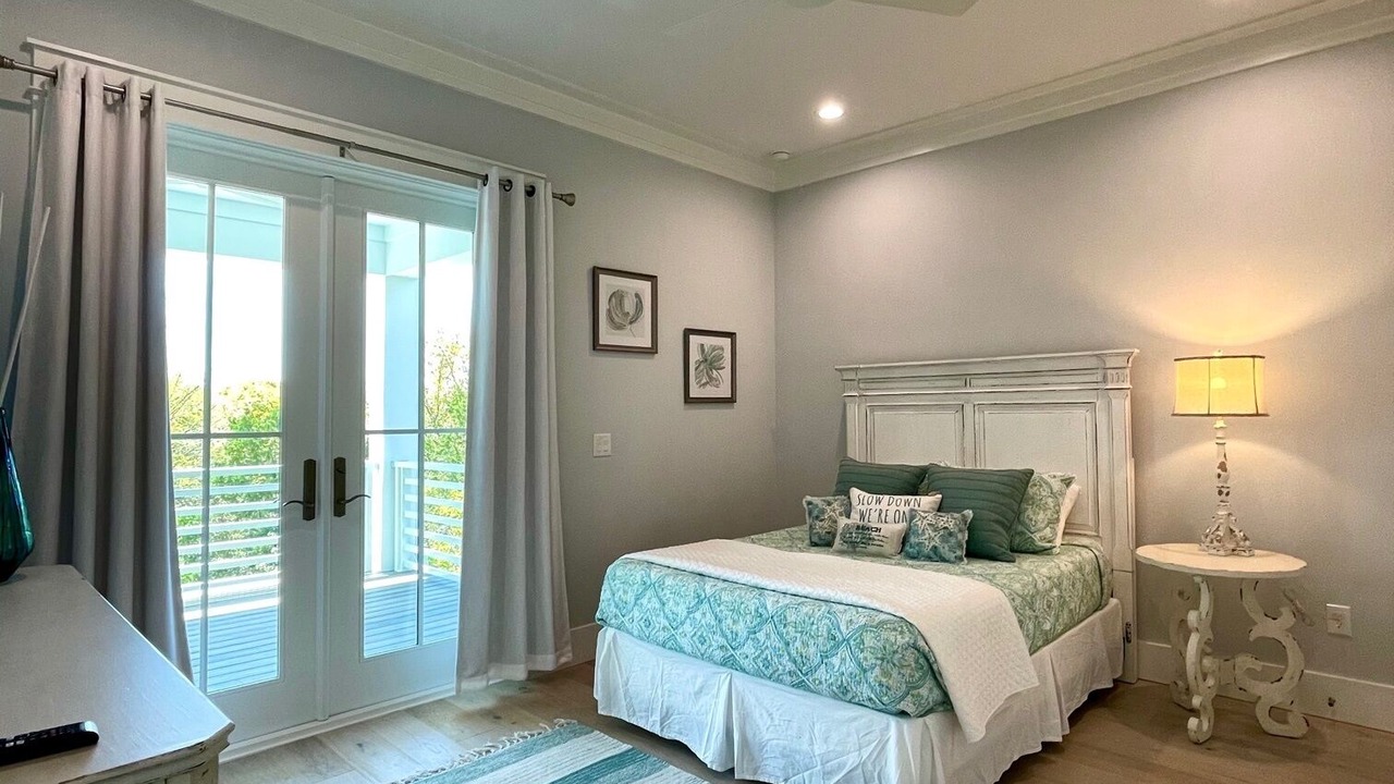 Photo of Bedroom in Gulfview Heights