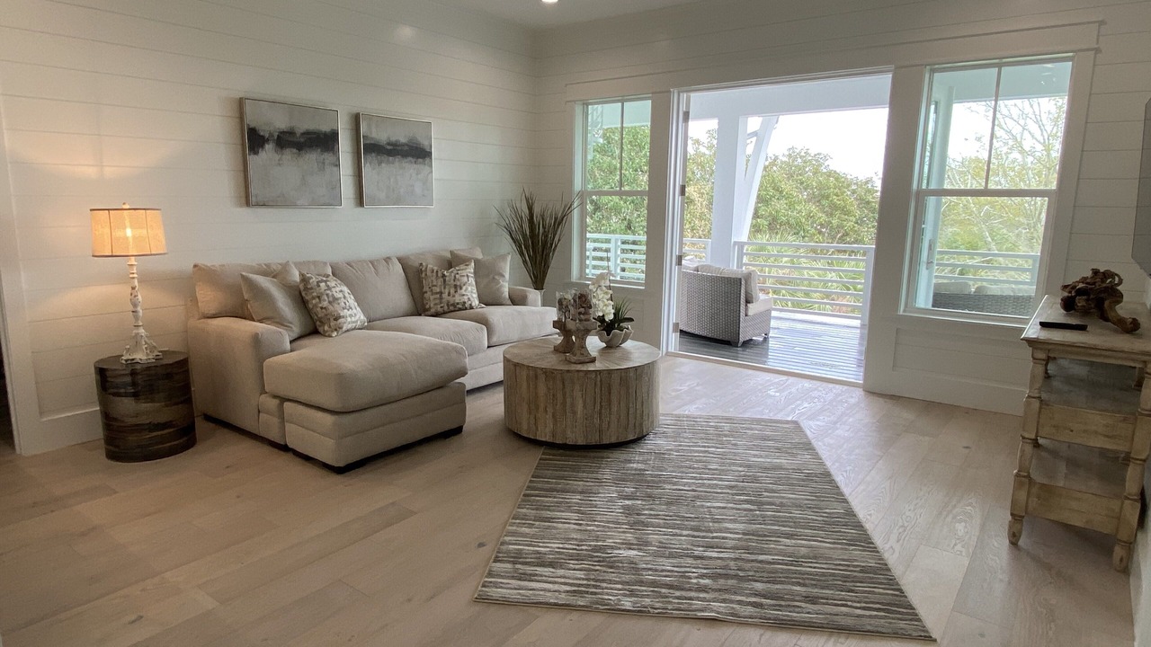 Photo of Livingroom in Gulfview Heights