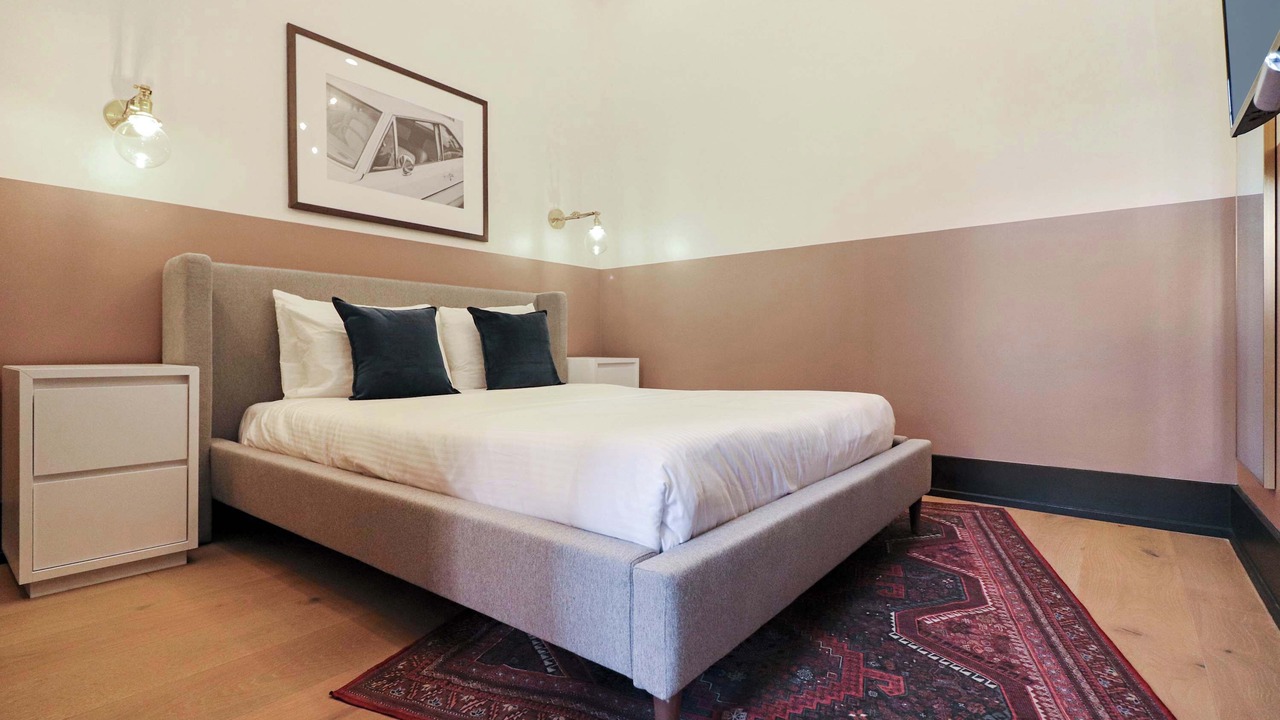 Photo of Bedroom in Arts/Warehouse District