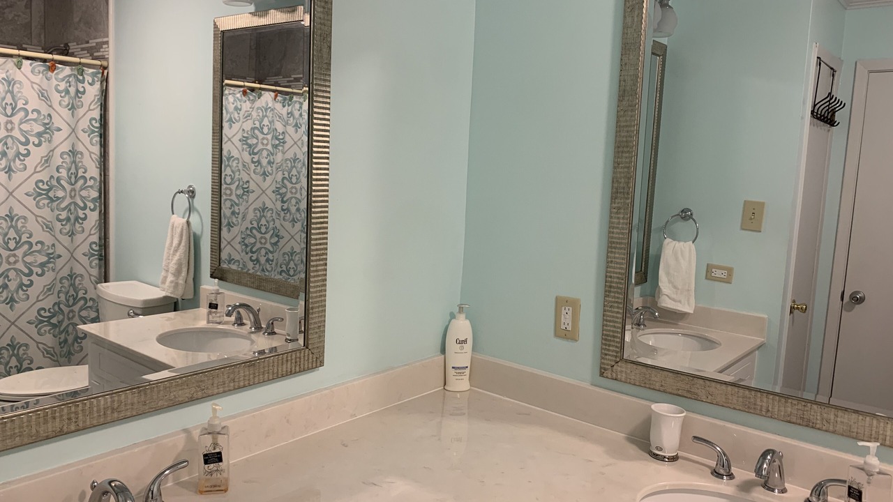 Photo of Bathroom in Silver Cay