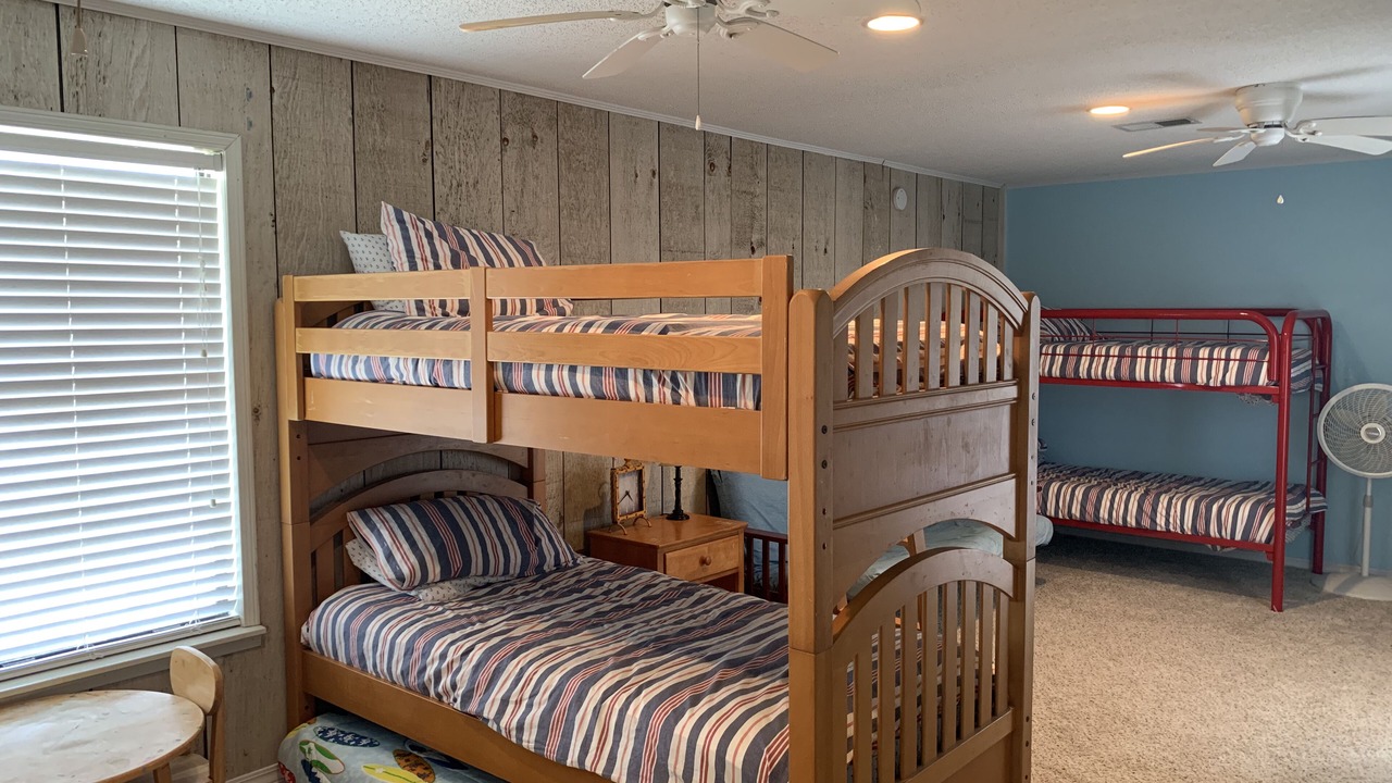 Photo of Bedroom in Silver Cay