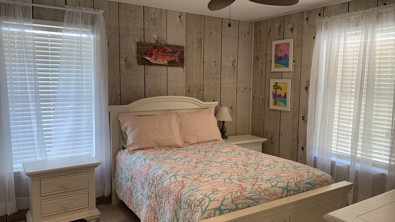 Photo of Bedroom in Silver Cay