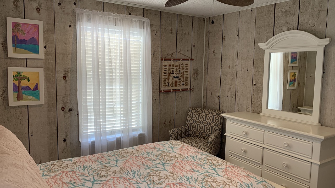 Photo of Bedroom in Silver Cay