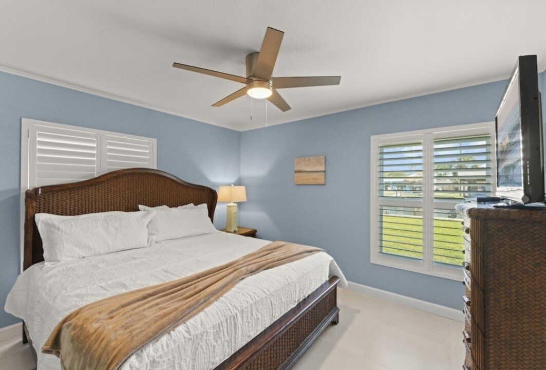 Photo of Bedroom in Convair Cove