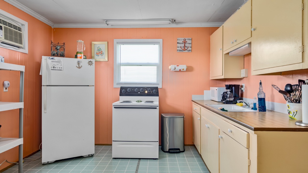 Photo of Kitchen in Cypremort Point