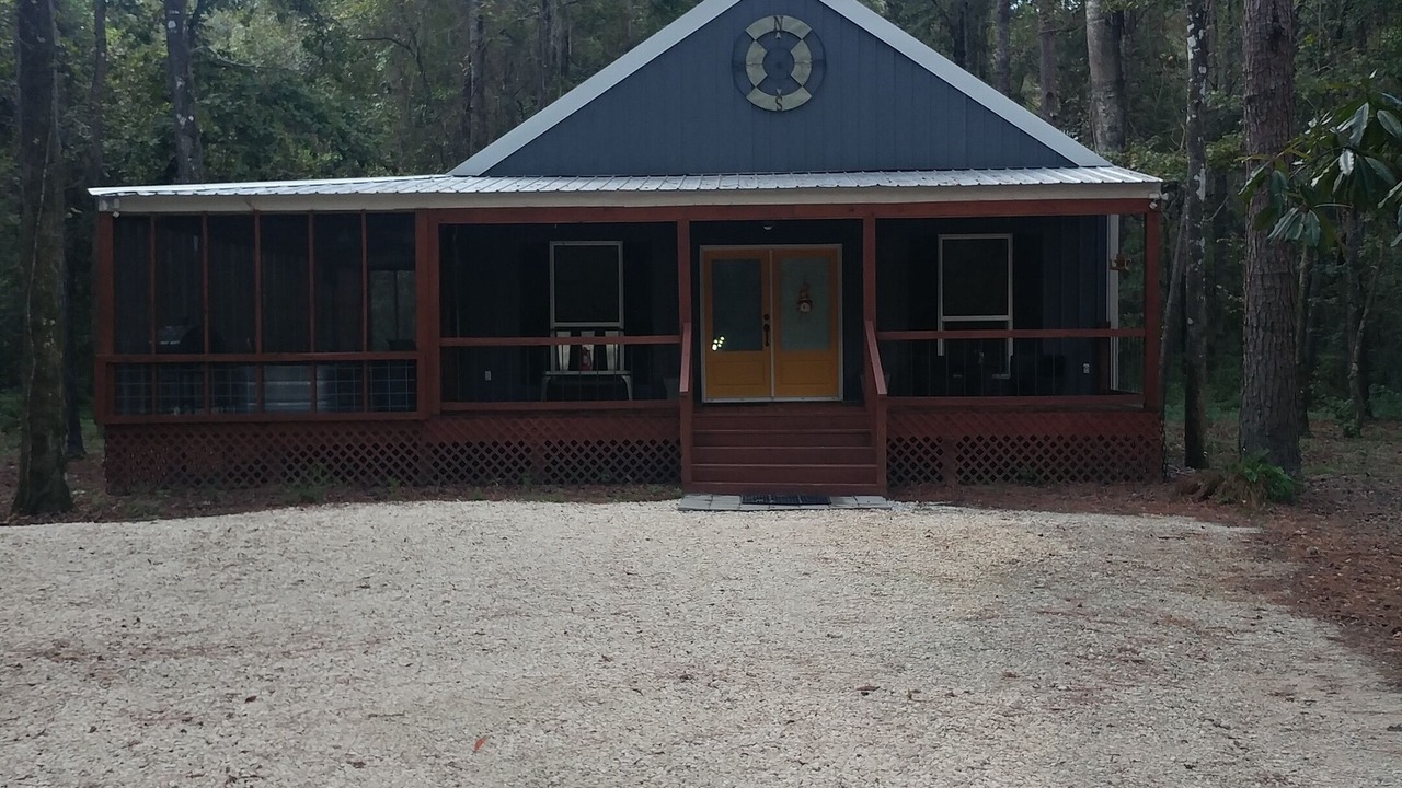 Photo of Outdoor in Mittie