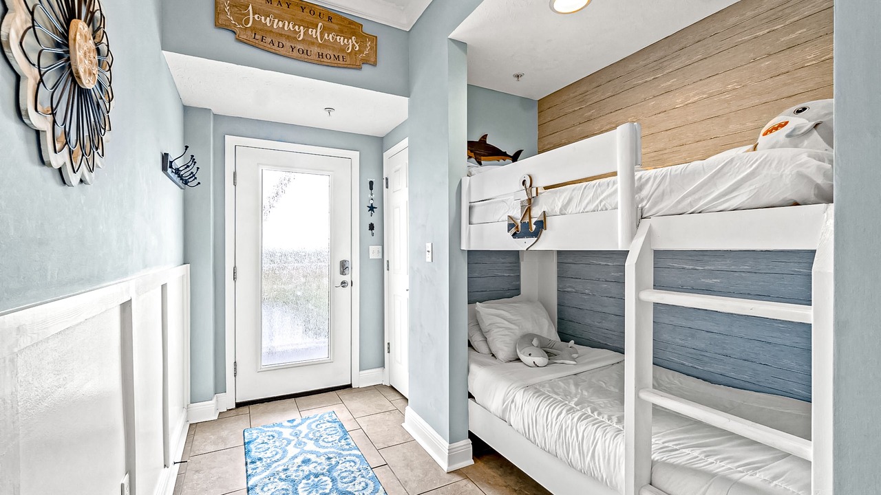 Photo of Bedroom in Mexico Beach