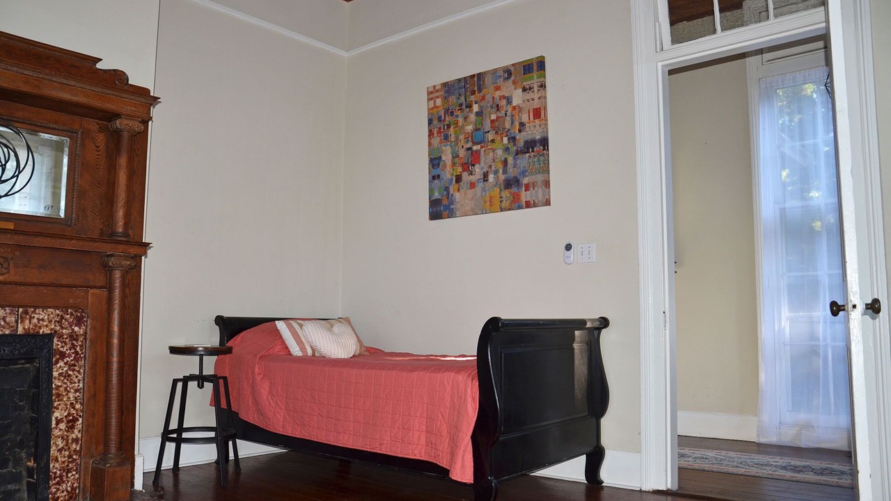 Photo of Bedroom in Old East Hill