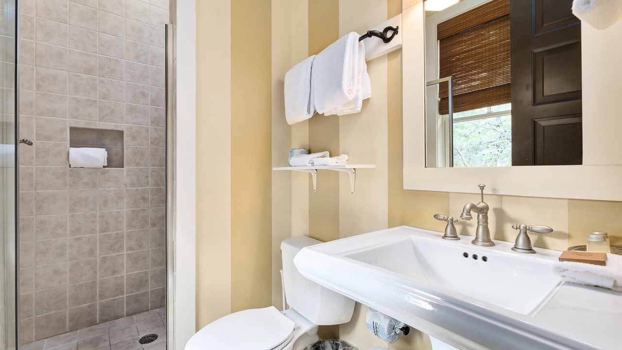 Photo of Bathroom in Cottage District
