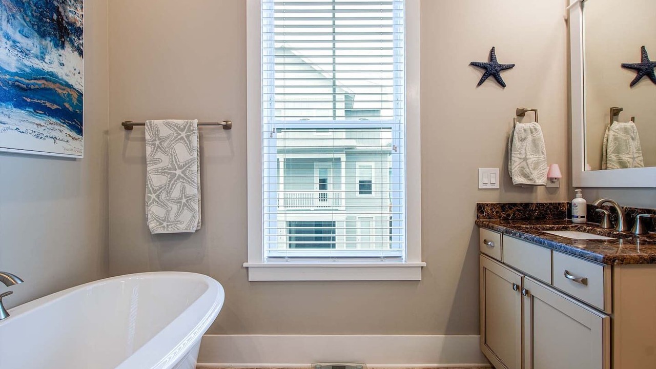 Photo of Bathroom in Navarre Beach