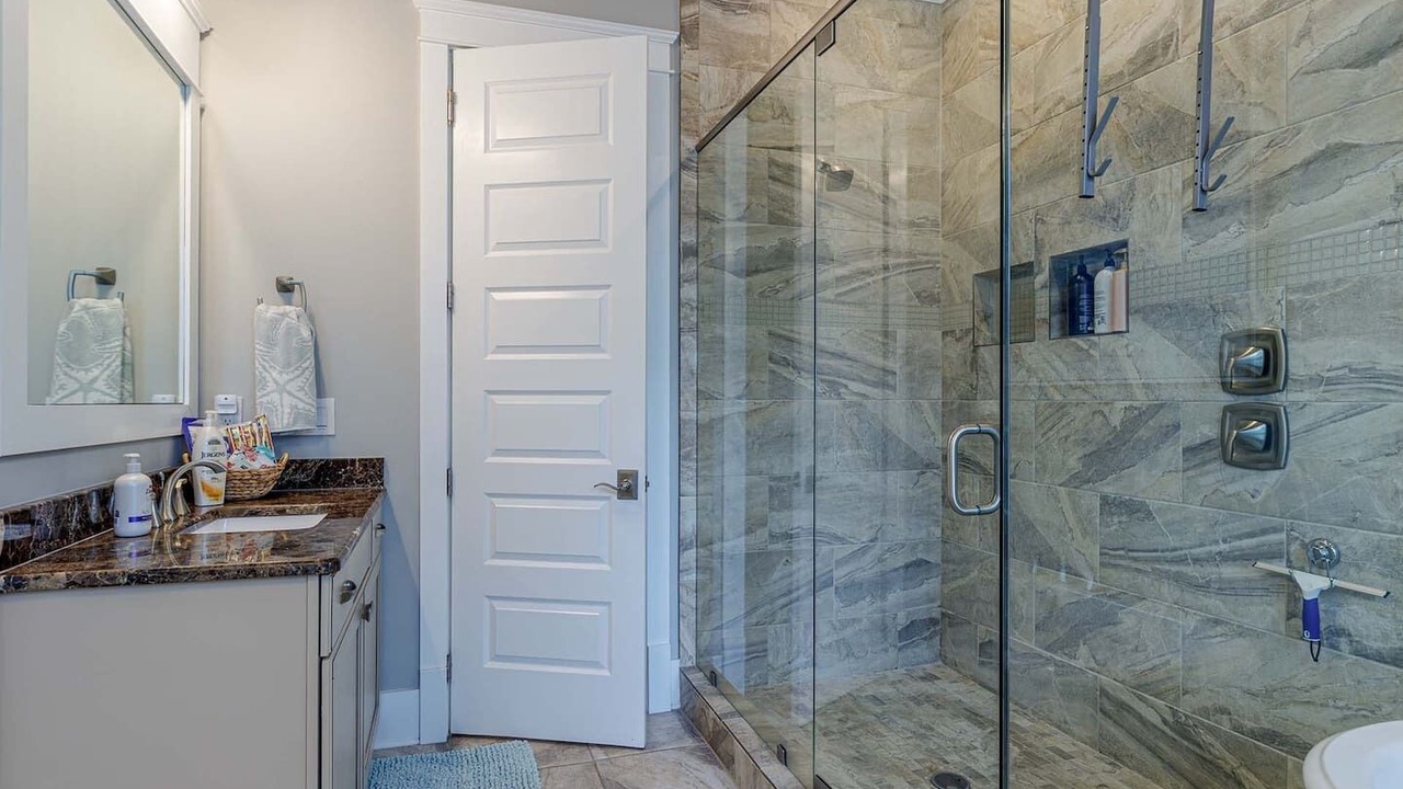 Photo of Bathroom in Navarre Beach