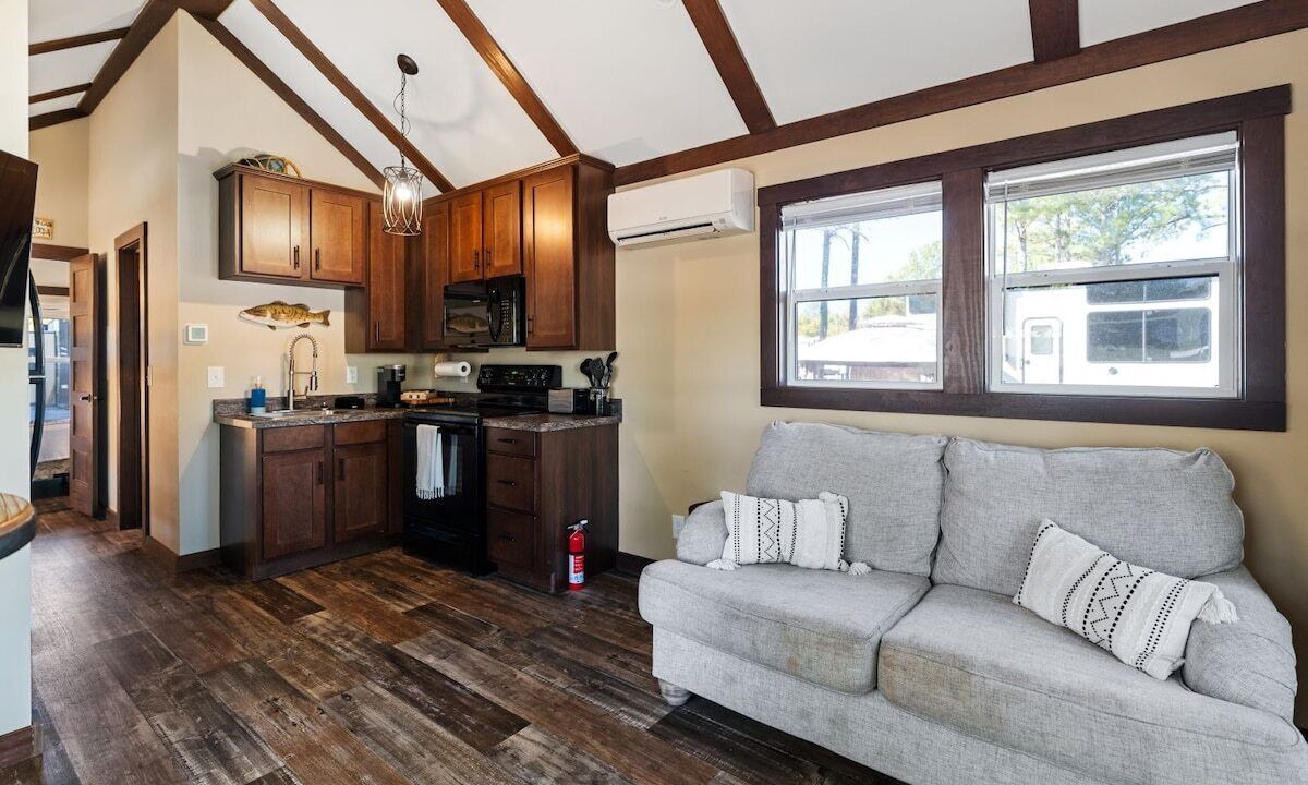 Photo of Livingroom in Gadsden