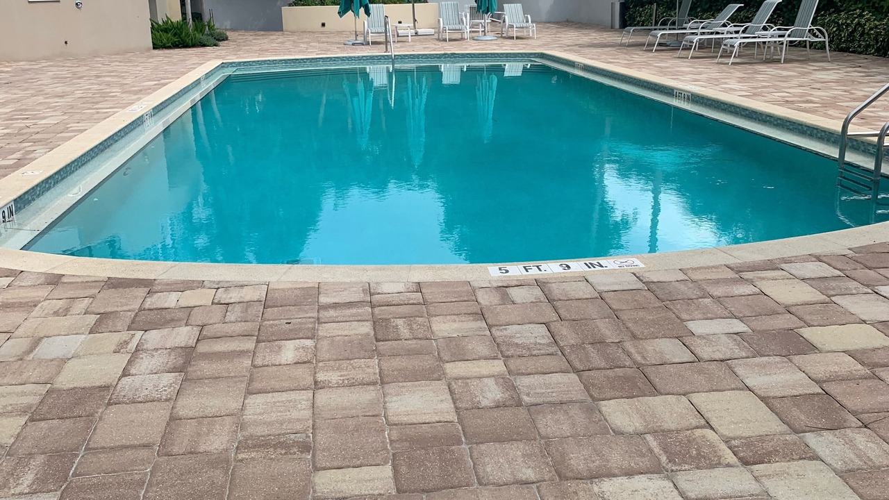 Photo of Outdoor in Park Shore