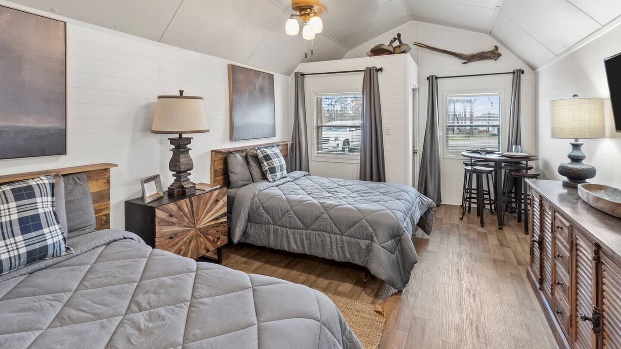 Photo of Bedroom in Oil City