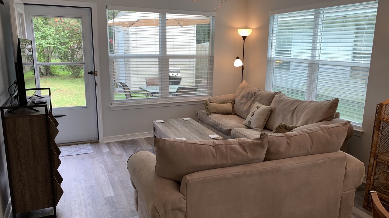 Photo of Livingroom in Gulf Breeze