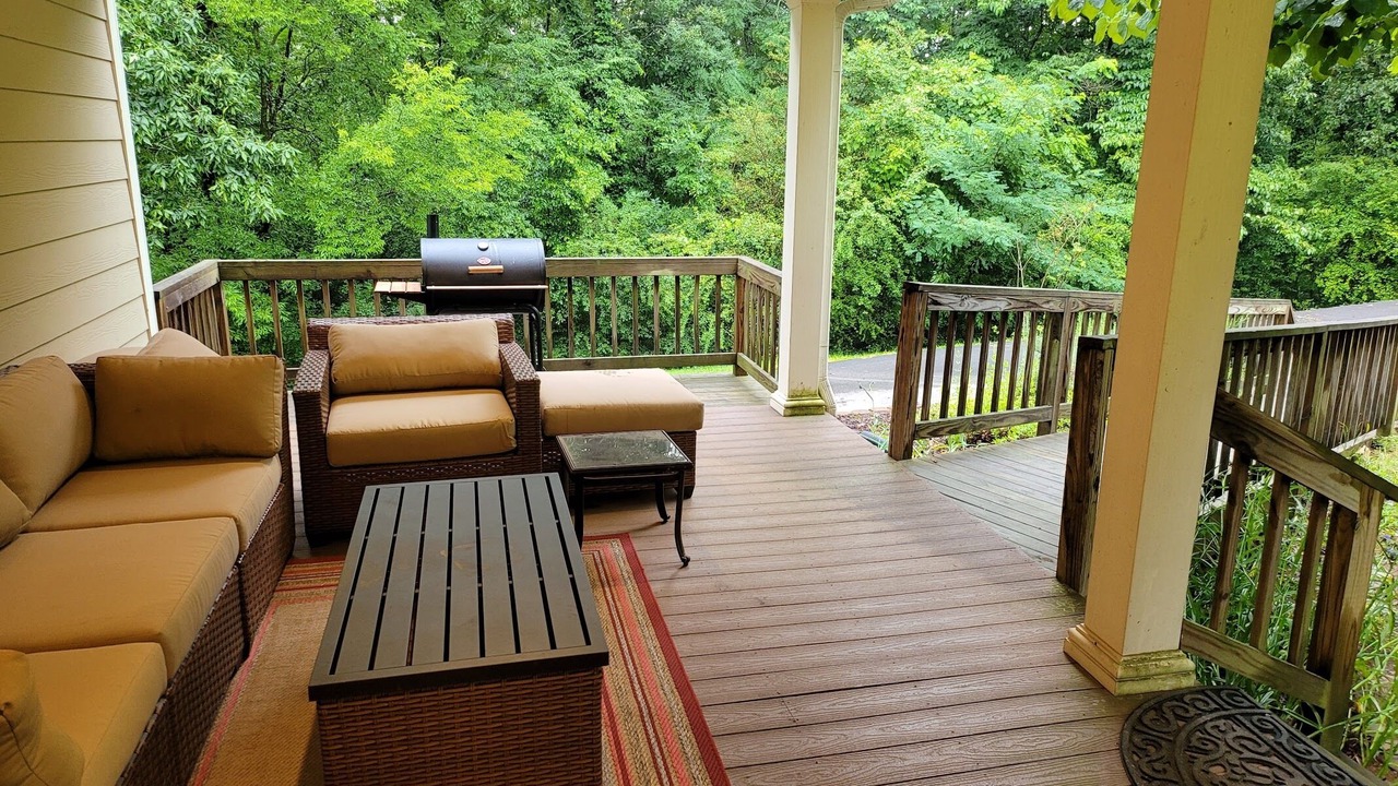 Photo of Patio Balcony in Guntersville