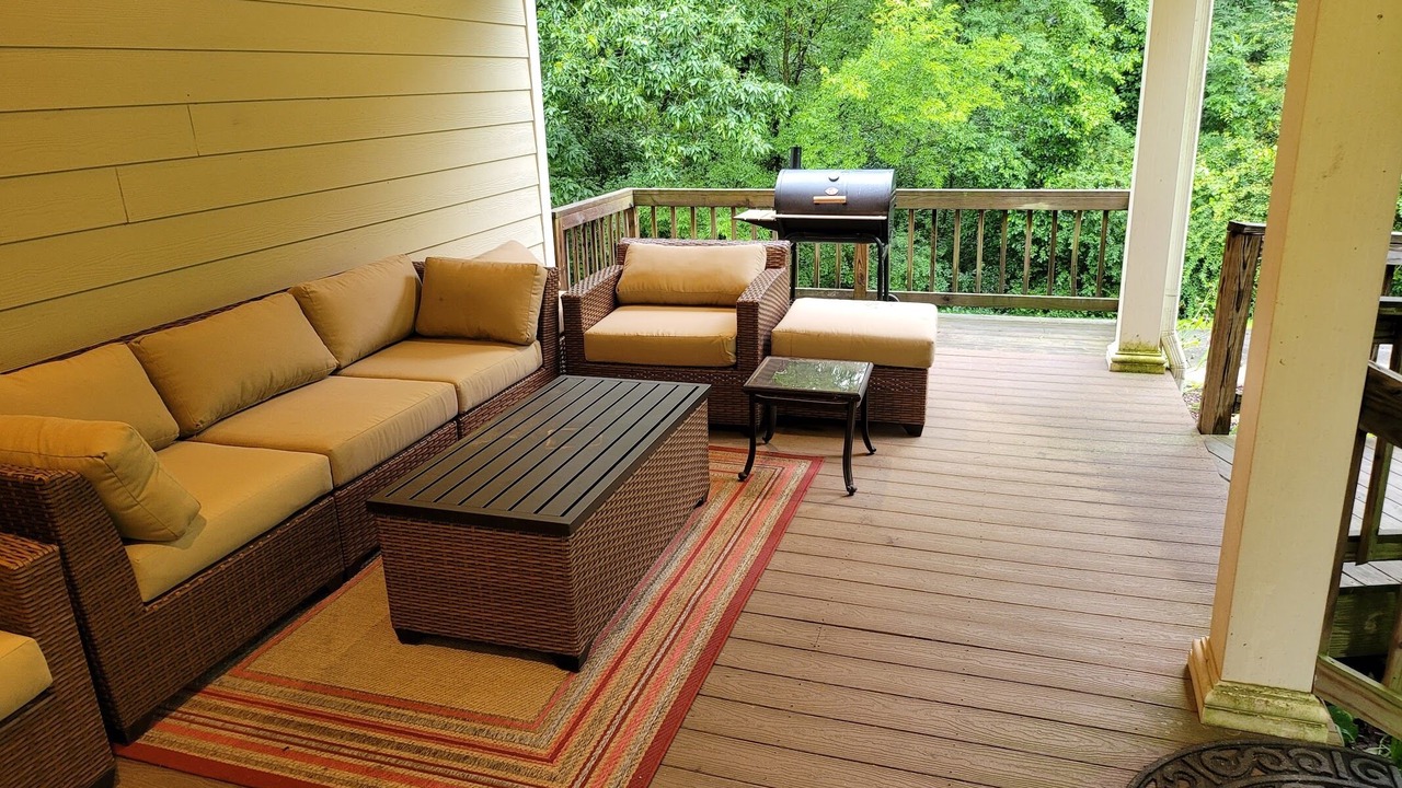 Photo of Patio Balcony in Guntersville