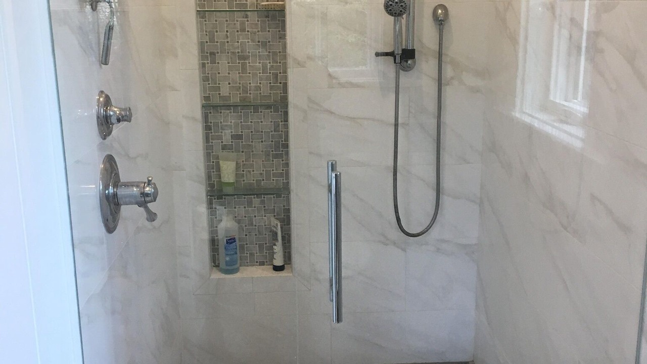 Photo of Bathroom in Tuscaloosa