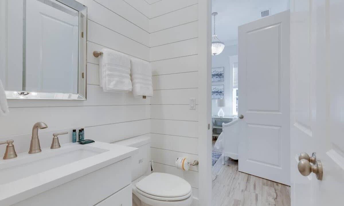 Photo of Bathroom in Inlet Beach