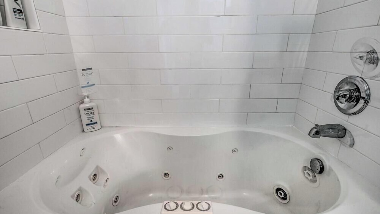 Photo of Bathroom in Dauphin Island