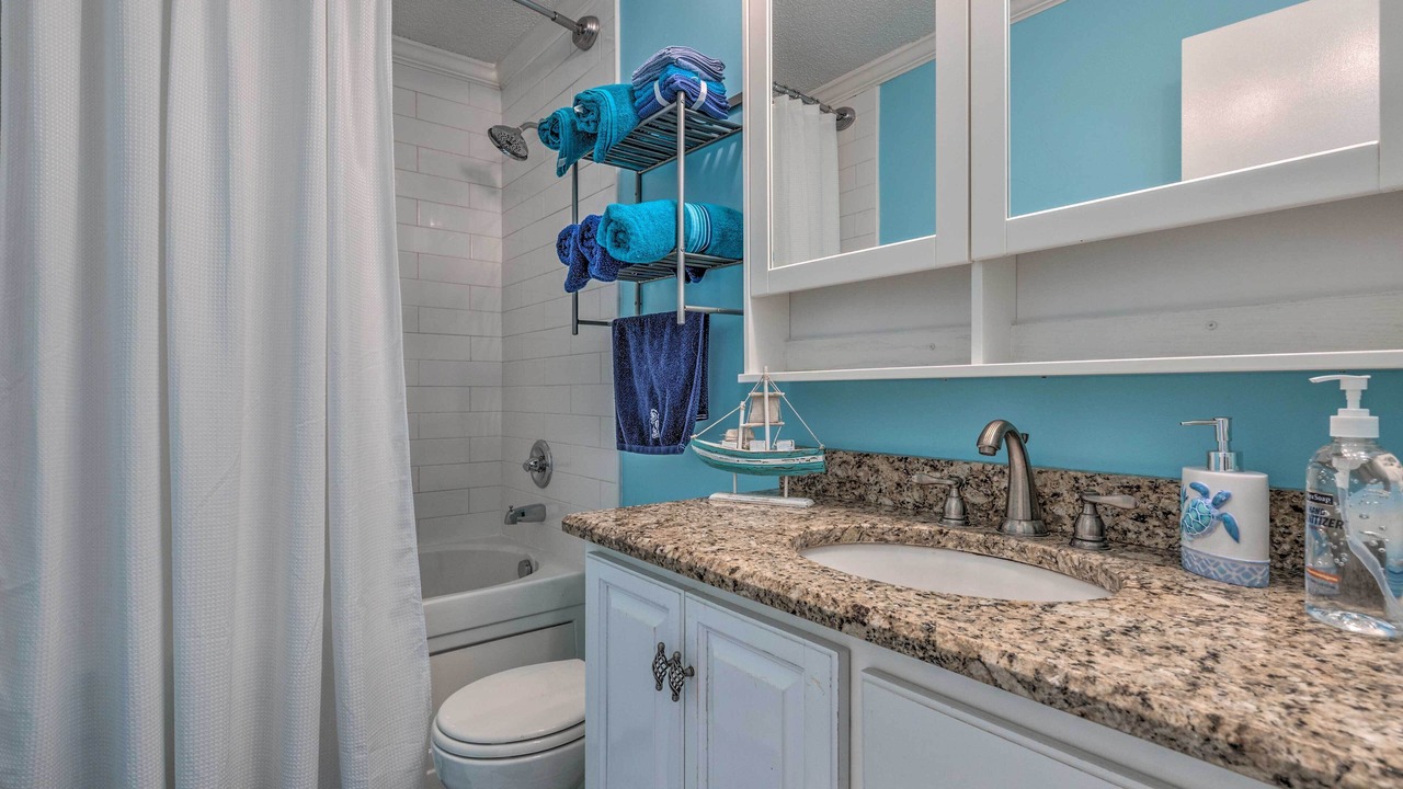 Photo of Bathroom in Dauphin Island