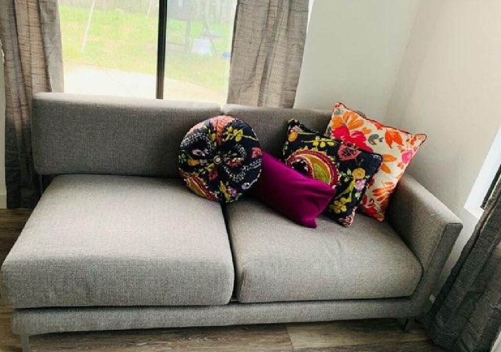 Photo of Livingroom in Thomas Drive