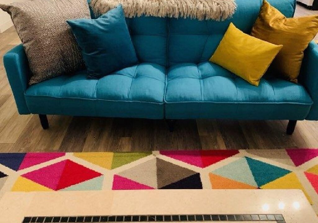 Photo of Livingroom in Thomas Drive